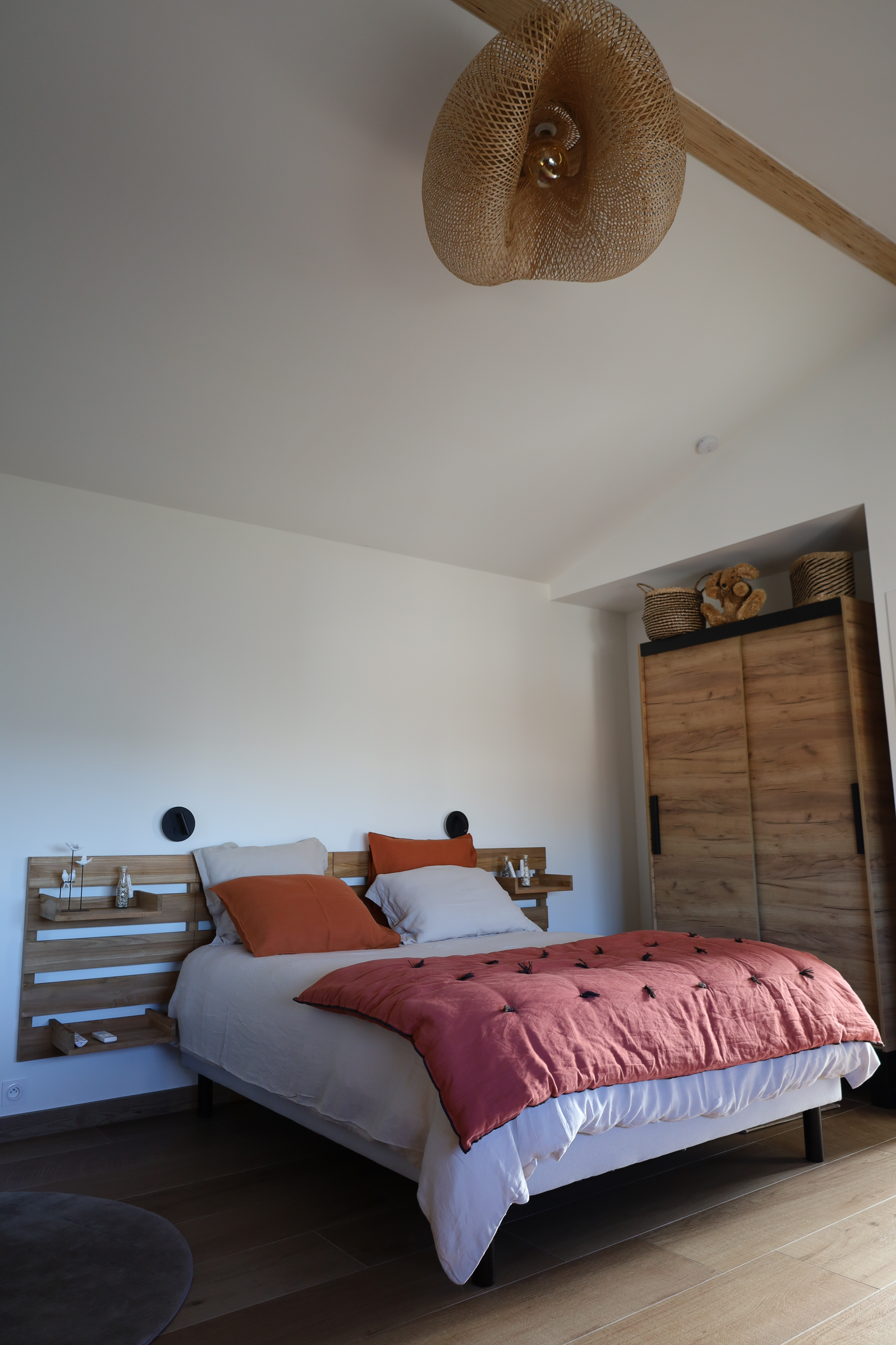 L'Art de Créer un Espace d'Accueil : Chambre d'Amis Supplémentaire à Marseillan avec Nürban