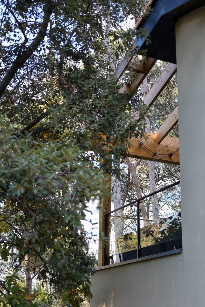 Maison ossature bois vs maison béton : coût, confort et délais — que choisir en 2026 ?