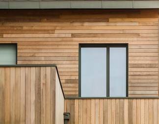 Trouvez l'essence de bois idéale pour votre bardage en bois en Occitanie